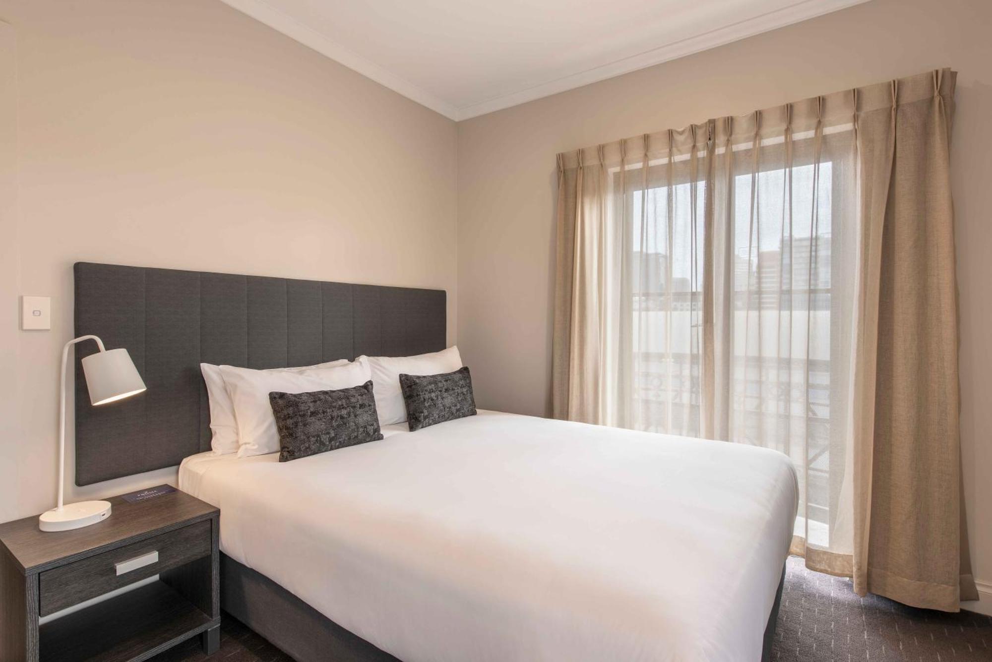 Frome Apartments Аделейд Екстериор снимка