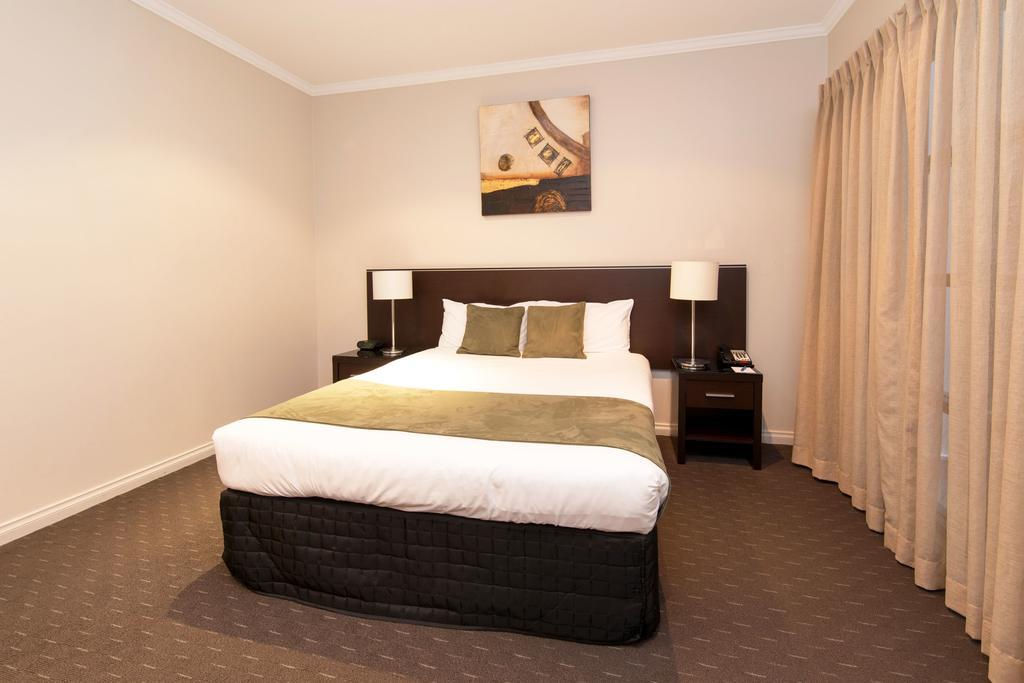 Frome Apartments Аделейд Екстериор снимка