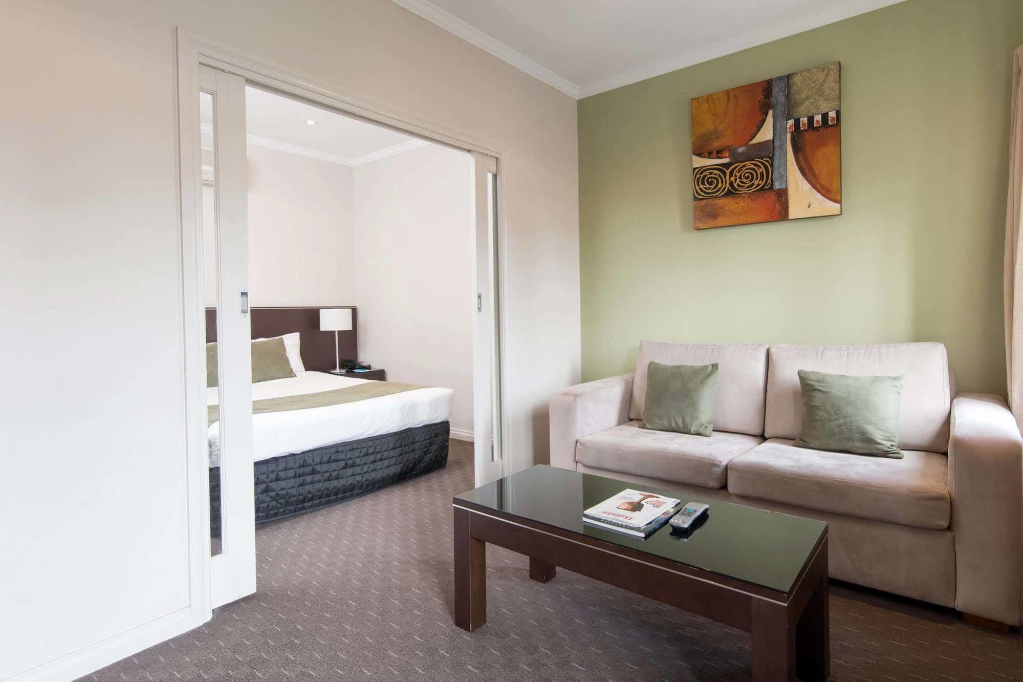 Frome Apartments Аделейд Екстериор снимка